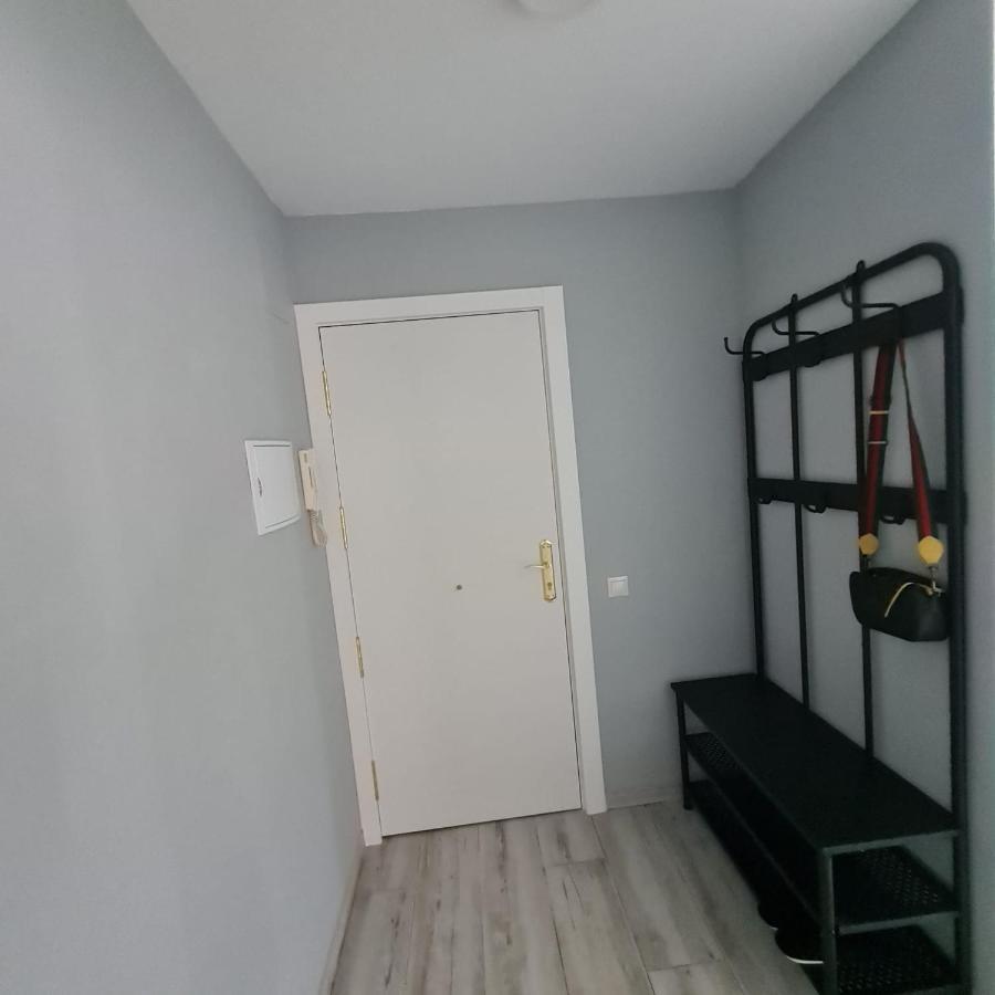 Apartament Lux Apartment บินารอส ภายนอก รูปภาพ